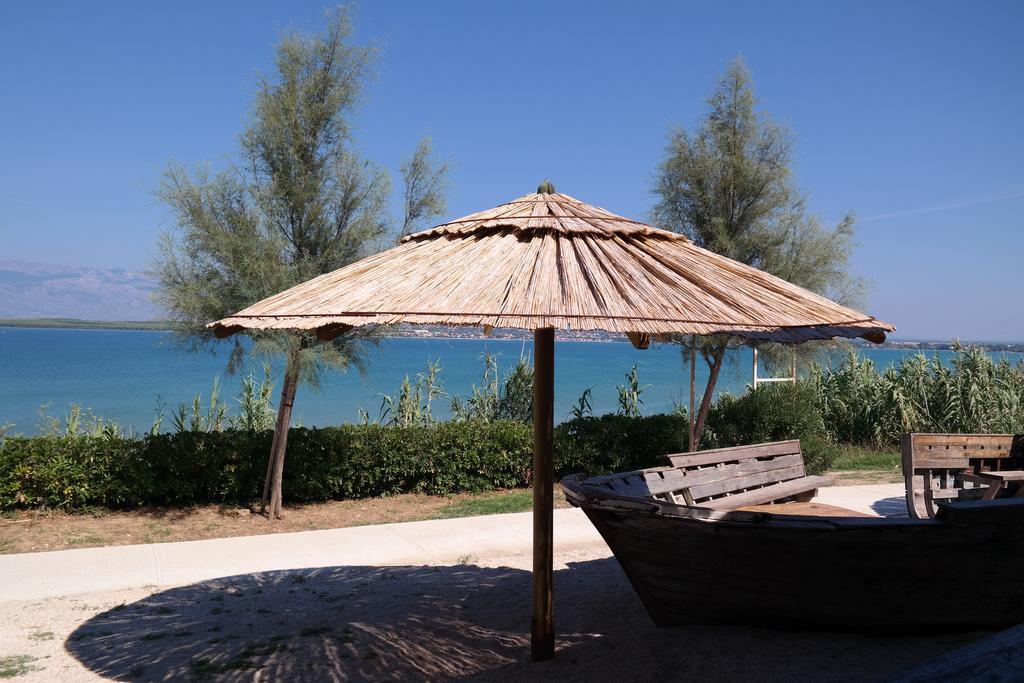 Apartments Biskup Privlaka  Dış mekan fotoğraf